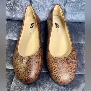 SAS SCENIC BALLET FLAT * Brown floral flats * casual shoes * SIZE 8.5 women’s